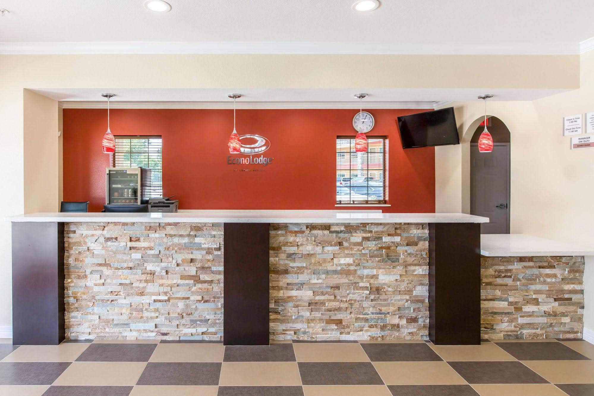 Scottish Inns & Suites Spring - Houston North Экстерьер фото