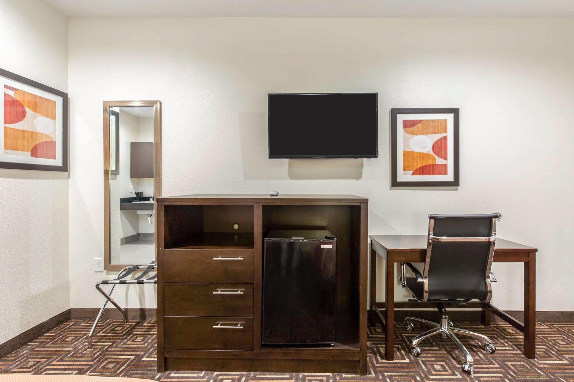 Scottish Inns & Suites Spring - Houston North Экстерьер фото