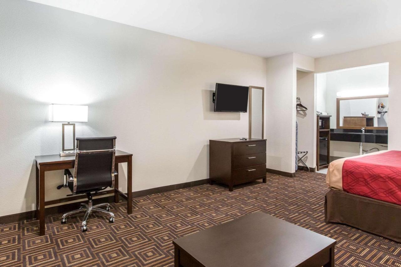 Scottish Inns & Suites Spring - Houston North Экстерьер фото